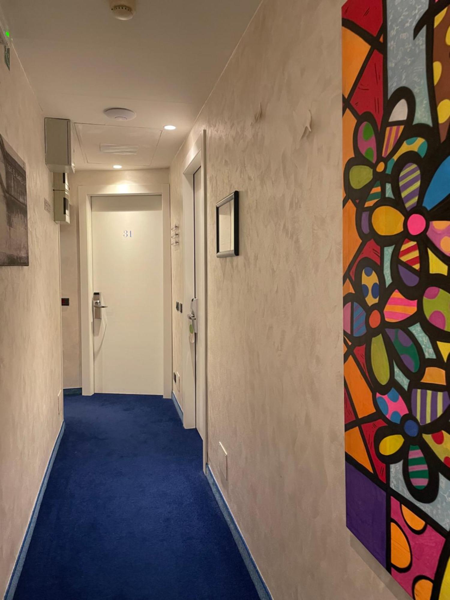 Hotel Europa Варезе Екстериор снимка