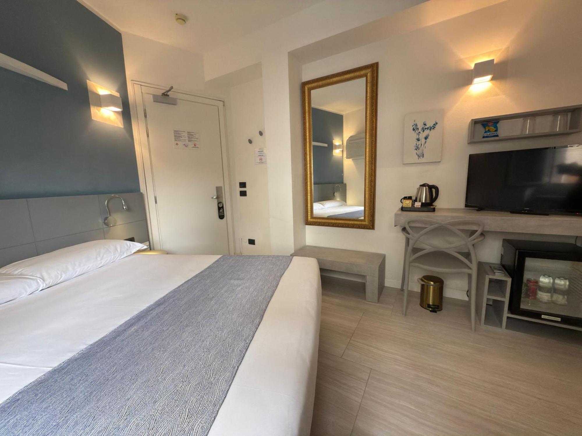 Hotel Europa Варезе Екстериор снимка